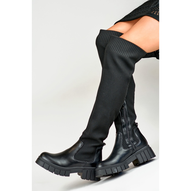 Schwarze Overknee-Stiefel mit elastischem Obermaterial 2