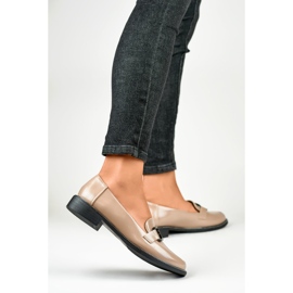 Lackbeige Damenschuhe schwarz 1