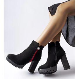 Schwarze Satin-Stiefeletten von Rogeno 2