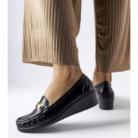 Schwarze Lerino-Loafer mit Keilschnalle 1