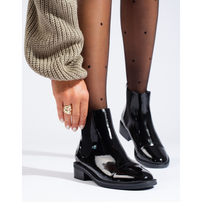 TRENDI Elegant lackierte Chelsea Boots schwarz 1