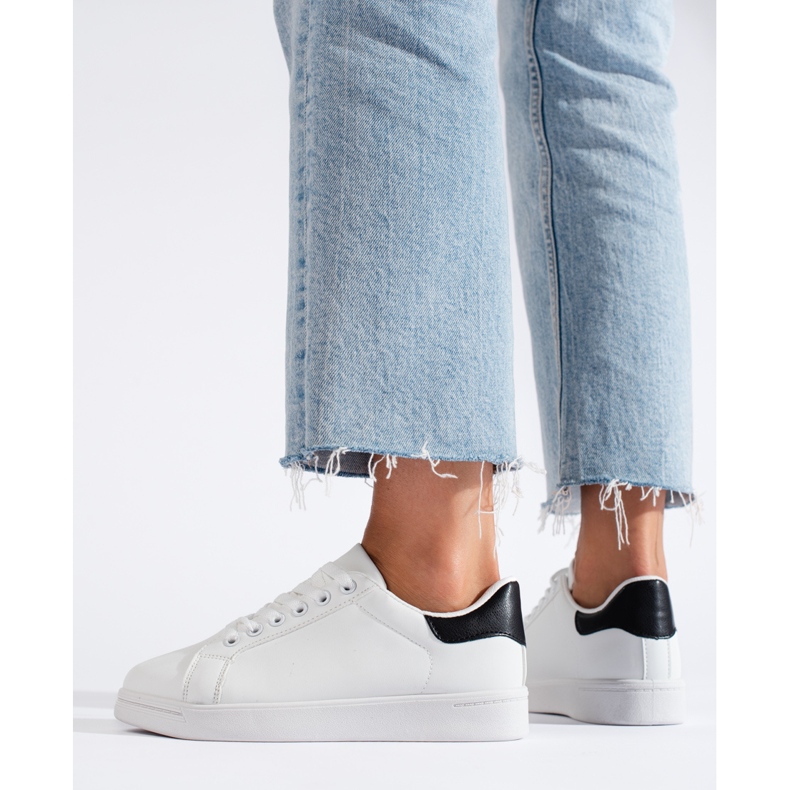 Weiße klassische Damen-Sportschuhe von Shelovet 1