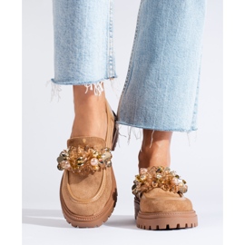 Beige Wildleder-Loafer für Damen von Shelovet 1