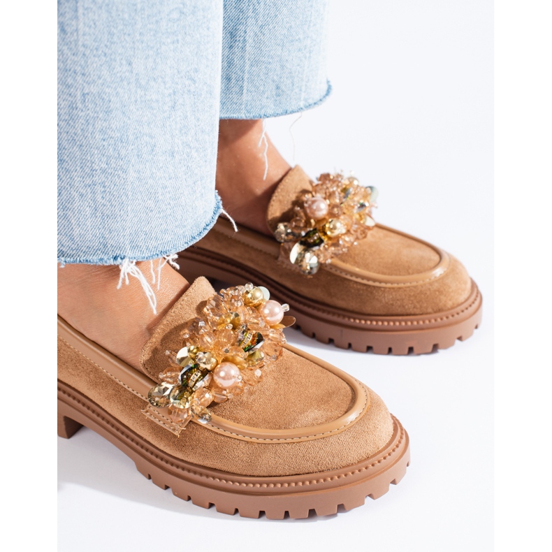 Beige Wildleder-Loafer für Damen von Shelovet 2