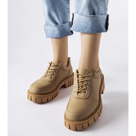 Braune Schuhe mit mattem Finish von Severino beige 1