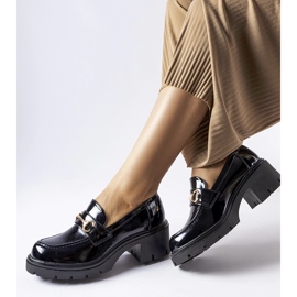 Schwarze Fabrizio-Schuhe mit hohen Absätzen aus Lackleder 2