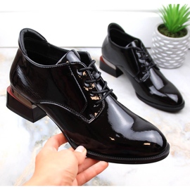 Schwarze Damen-Schnürschuhe aus Lackleder mit hohem Absatz. Vinceza 1