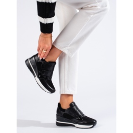 Schwarze Sneaker mit Klettverschluss von W. Potocki 2