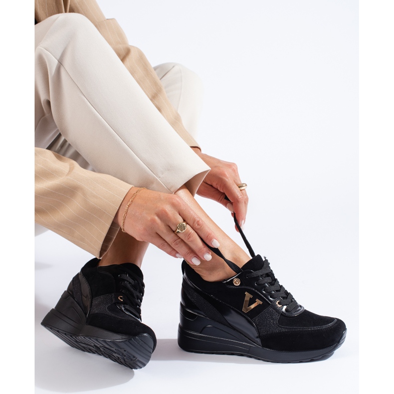 W. Potocki Schwarze Potocki-Sneaker mit Keilabsatz und Schnürung 1