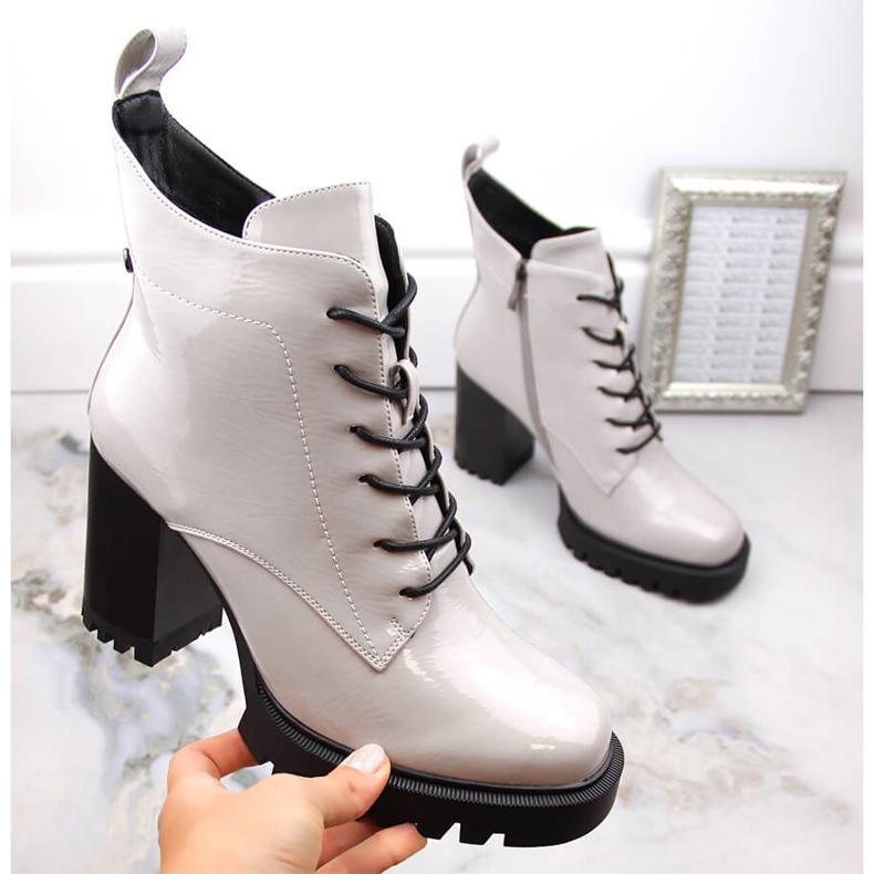 Damen-Lackstiefel mit Isolierung, grau, S.Barski 1