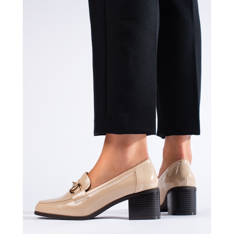 Lackbeige Shelovet-Schuhe mit hohen Absätzen 2