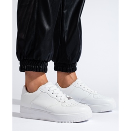 W. Potocki Weiße Shelovet-Plateau-Sneaker 1