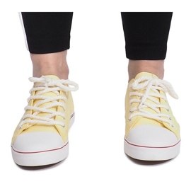 Lavso beige durchbrochene Sneakers 1