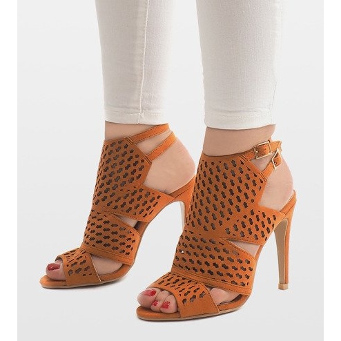 Kamel durchbrochene Stiefel auf einem Stift 238-5 braun 1