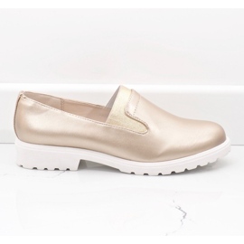 Goldene Slipper auf der Plattform XC683-3 1