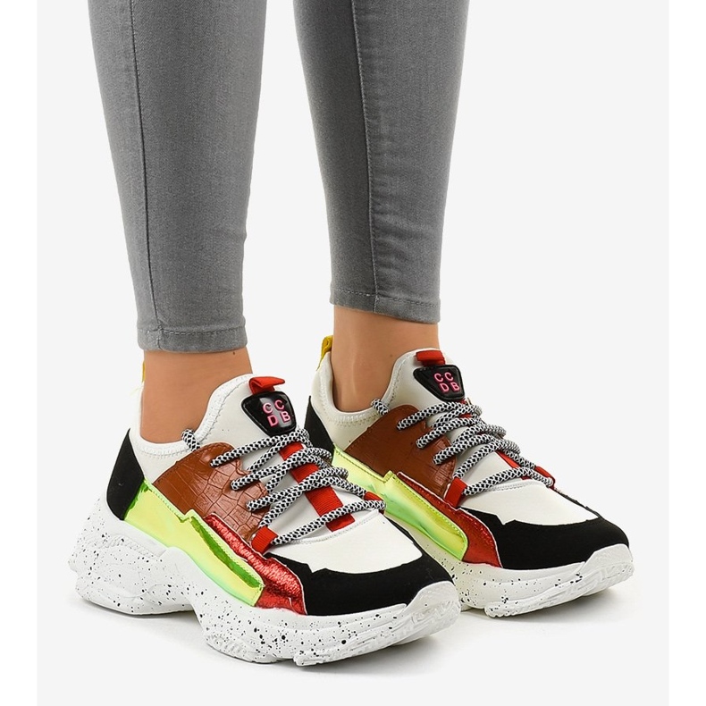 Weiße Sport-Sneaker mit HL-03 1