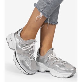 Graue Lycra-Sneaker C947 1