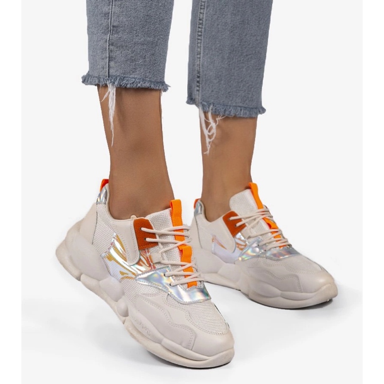 A88-65 beige Sportschuhe braun 1