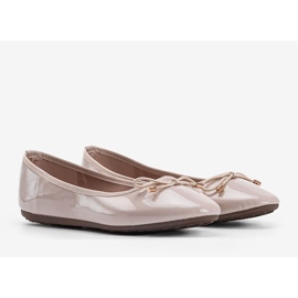 Jaylynn Beige Lackleder Ballerinas 1