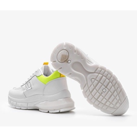 Dana weiße Turnschuhe 1