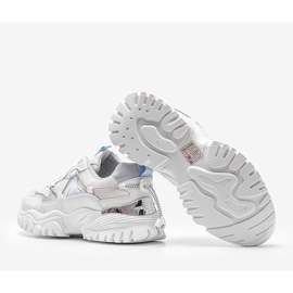 Sportschuhe in Cristalweiß 1