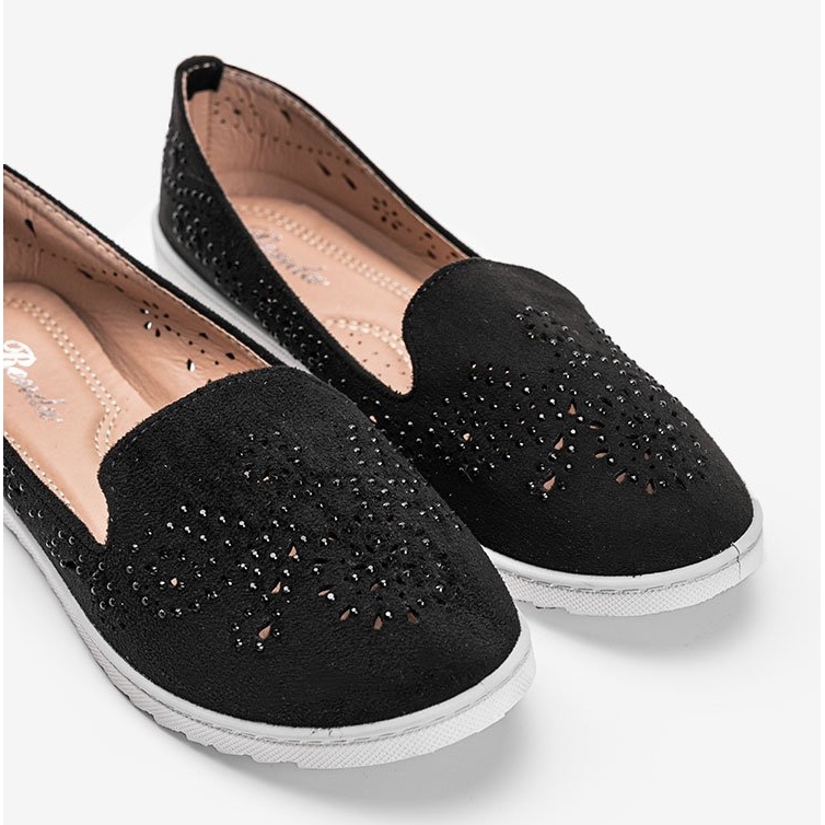 Schwarze durchbrochene Loafer mit Brianna Zirkonia 1