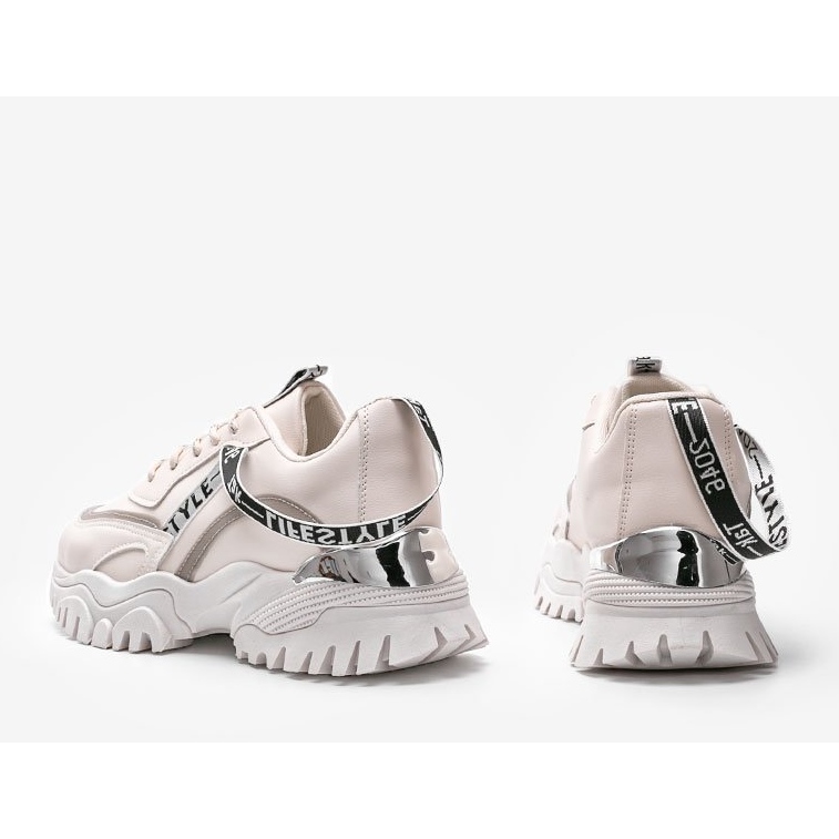 Beige Sneaker mit dicker Claudia Sohle 1