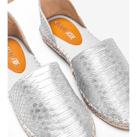 Silberne Espadrilles im Jordan-Schlangenmuster 1