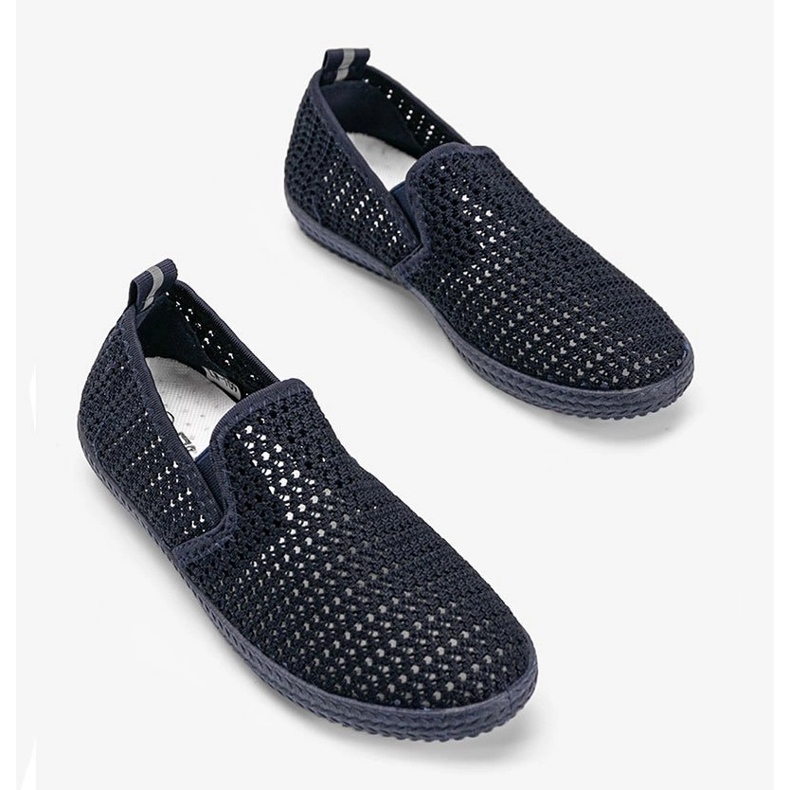 Mallory marineblaue durchbrochene Sneakers 1