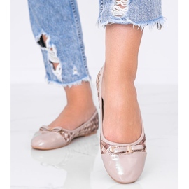 Beige karierte Ballerinas mit Broadway-Muster 2