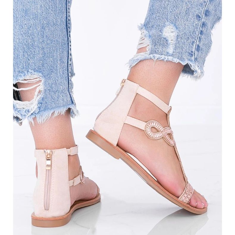 Beige Sandalen verziert mit Cersi Zirkonia 1