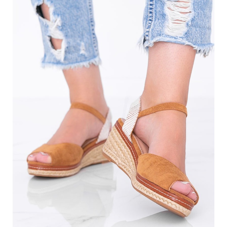 Camel Espadrilles auf dem Heis Wedge braun 1