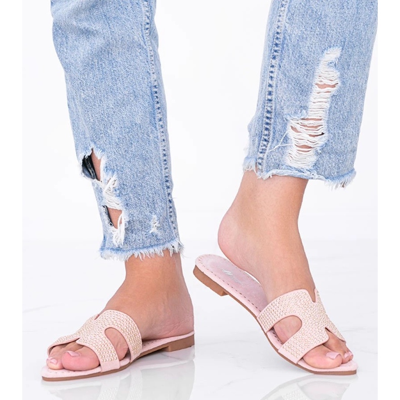 Robuste Nieten auf pinken Flip-Flops rosa 1