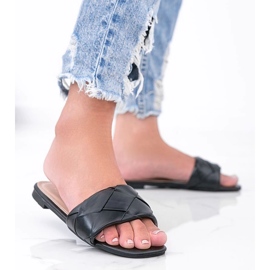 Schwarze Hausschuhe mit geflochtenem Iren-Obermaterial 1