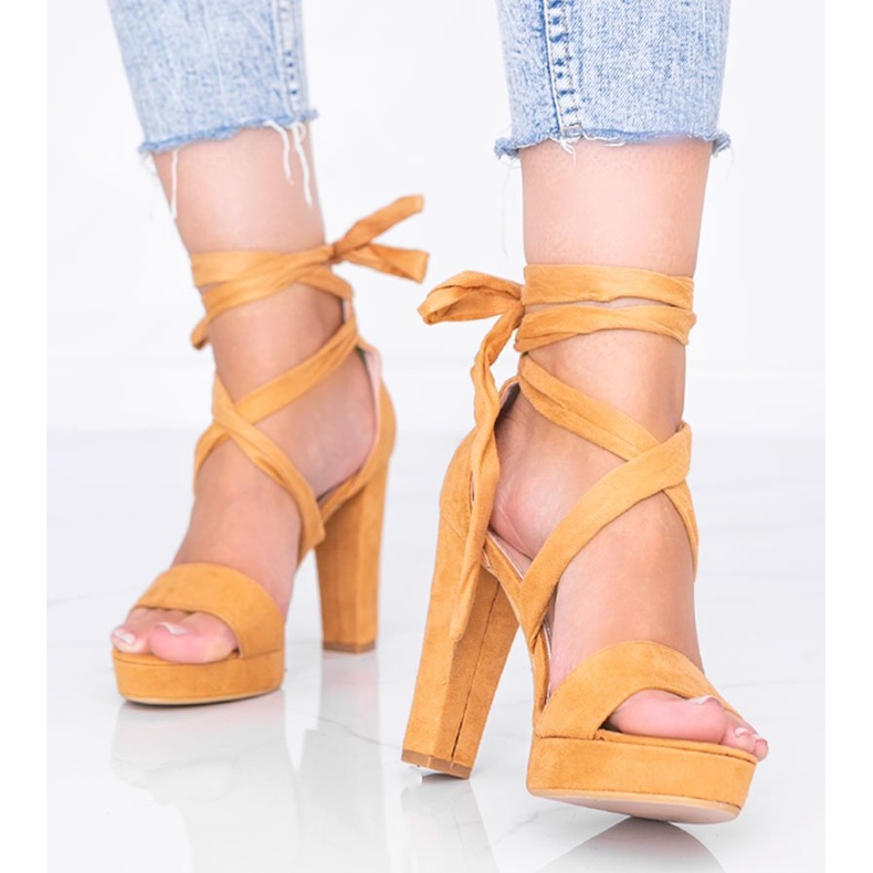 Ginny Camel Schnürsandalen braun 1