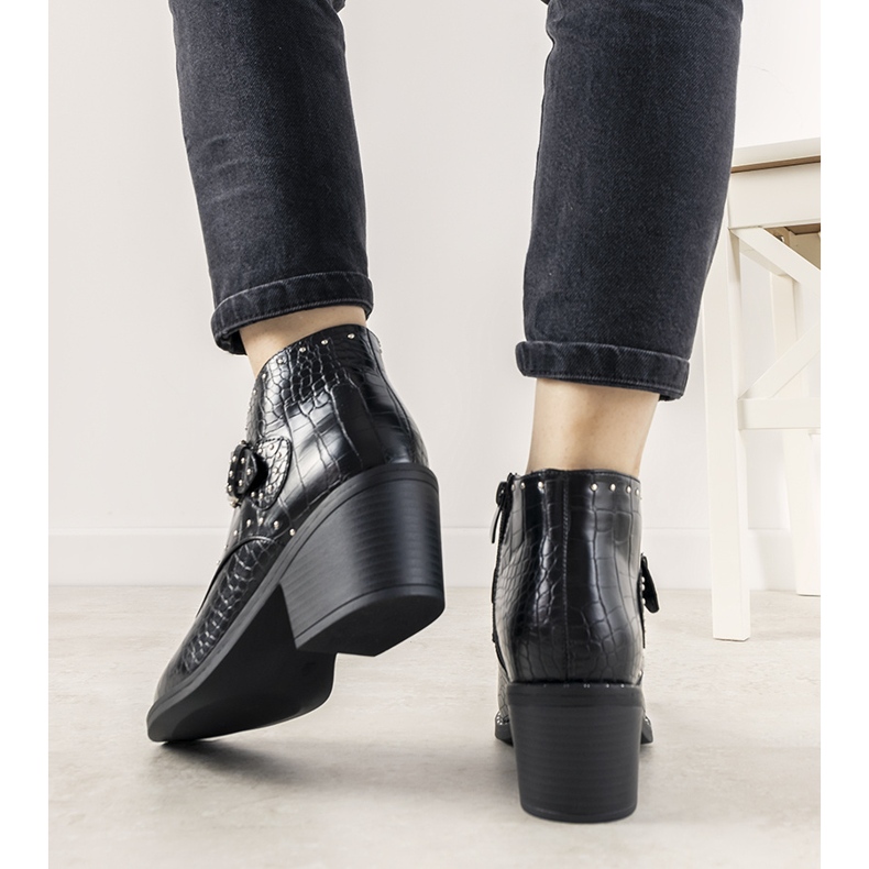 Schwarze Stiefeletten mit Montiana-Schnalle 1