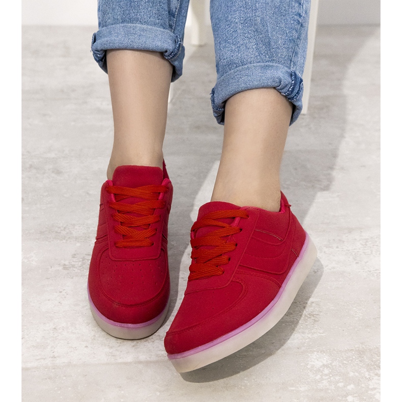 Thailand rote Sneaker mit leuchtender Sohle 2