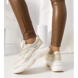 Beigefarbene Gossett-Turnschuhe 1