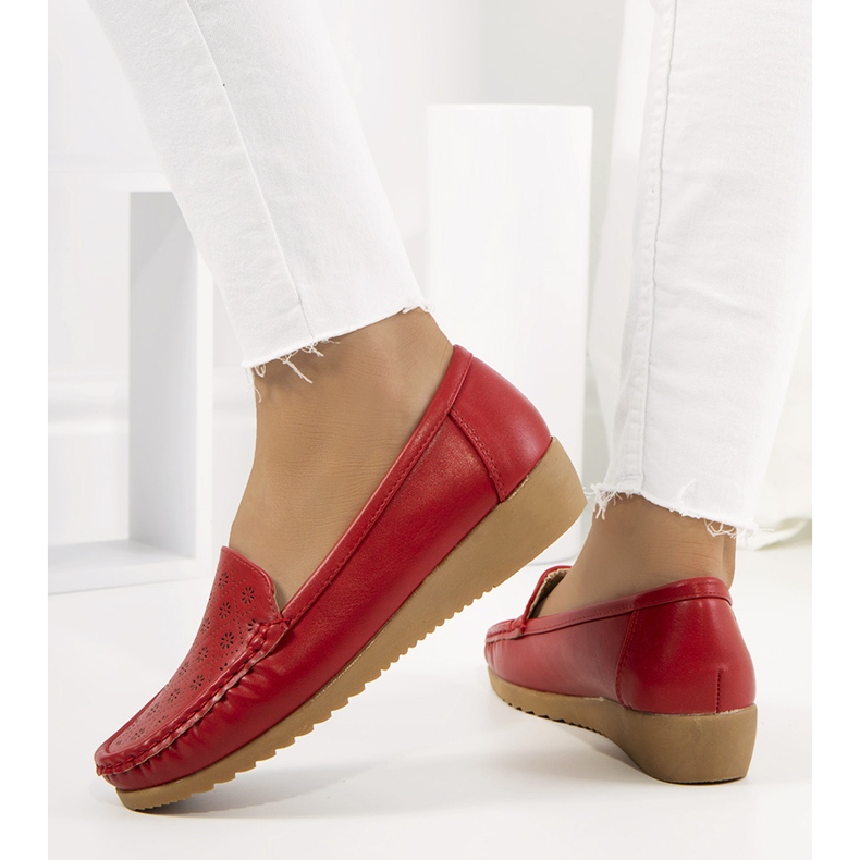 Wendy's rote Loafer mit Keilabsatz 1