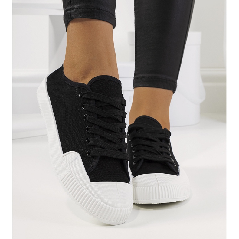 Schwarze Turnschuhe für Damen von Rivas 1