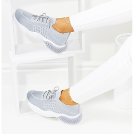 Graue Sportschuhe von Donatil 1