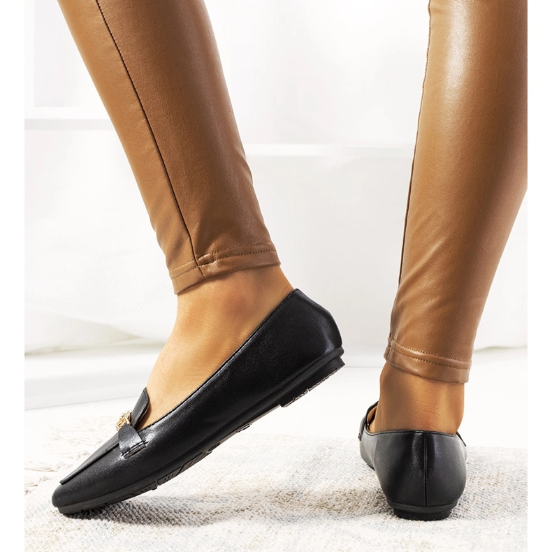 Schwarze Loafer mit eckiger Kappe von Milder 1