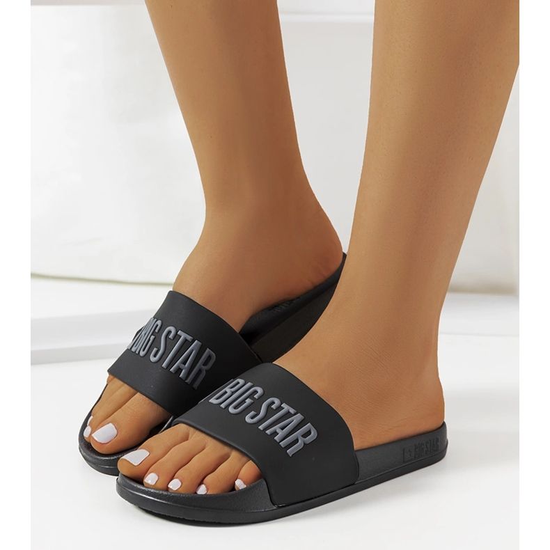 Schwarze Damenhausschuhe Big Star FF274A200 906 1