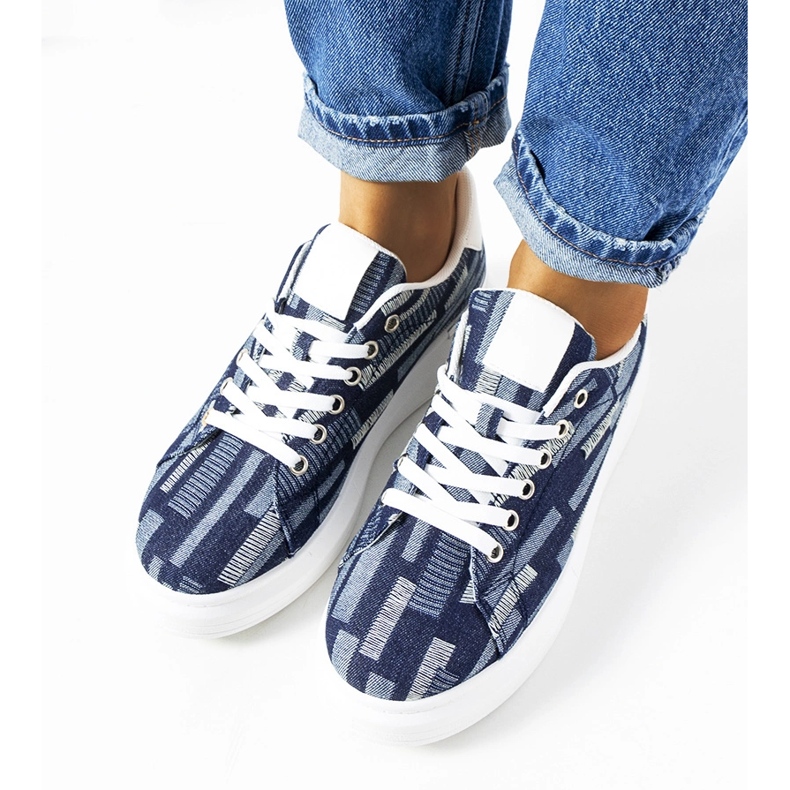 Marineblaue Sneakers mit hoher Tara-Sohle 1