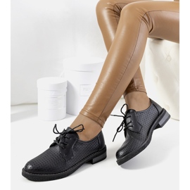 Schwarze durchbrochene Oxford-Schuhe von Ortensia 1