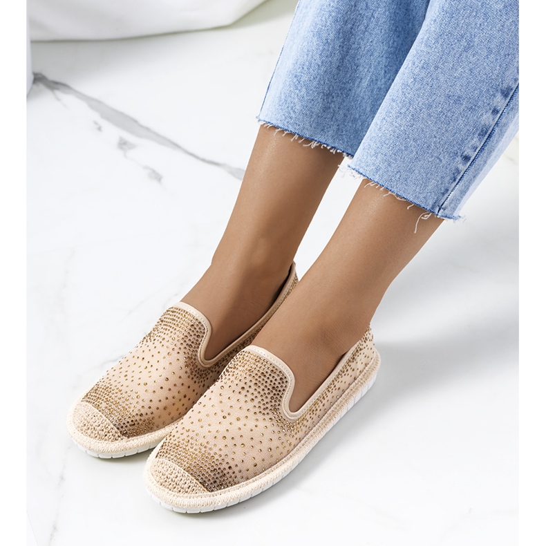 Beigefarbene Espadrilles mit Punter Zirkonia 1