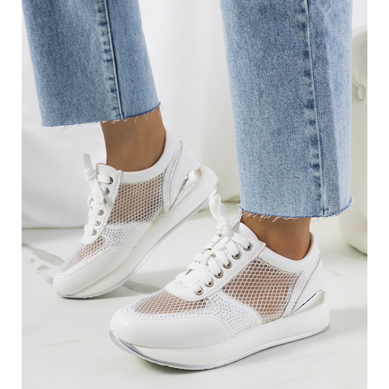 Weiße Mesh-Sneakers von Ilkay 1