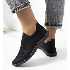 Schwarze Sportturnschuhe von Santen 1