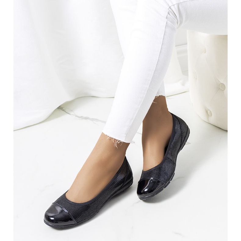 Ballerinas Nerena aus schwarzem Leder 1