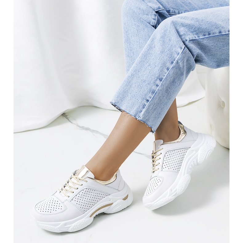 Eloise Sneakers aus weißem und goldenem Leder 1